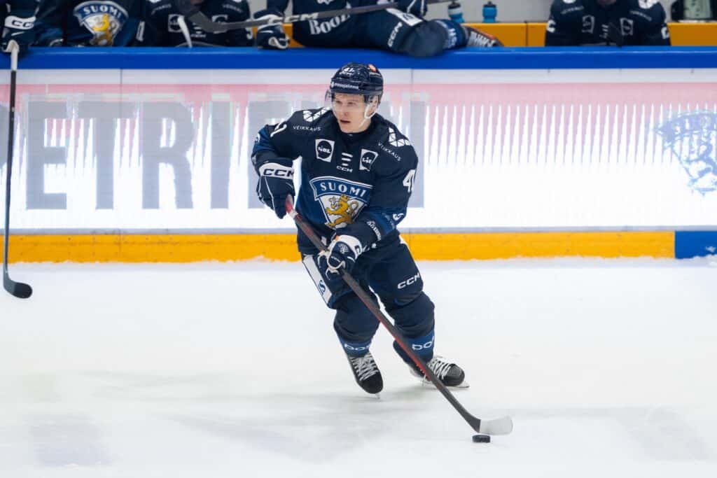 Leijonapelaaja pääsi irti MM-kisoissa – taustalla ikävä syy Leijonapelaaja pääsi irti MM-kisoissa – taustalla ikävä syy