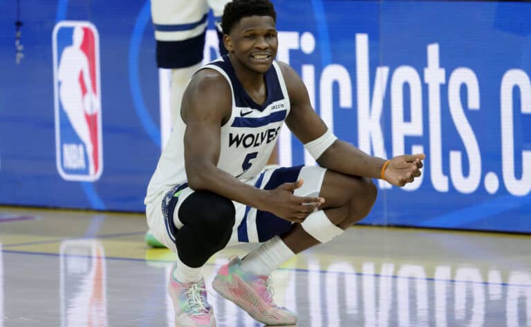 Missä jännitysnäytelmät? - NBA:n pudotuspeleissä jälleen murskajaiset Missä jännitysnäytelmät? – NBA:n pudotuspeleissä jälleen murskajaiset
