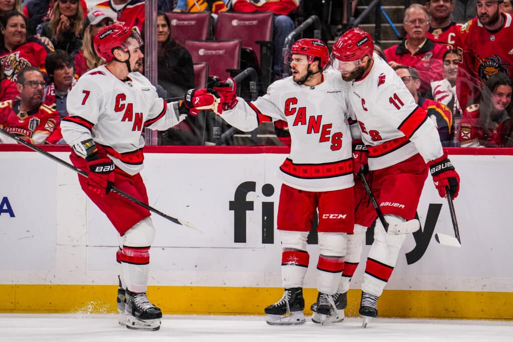 NHL-seura julkaisi kahdeksan vuoden sopimuksen NHL-seura julkaisi kahdeksan vuoden sopimuksen